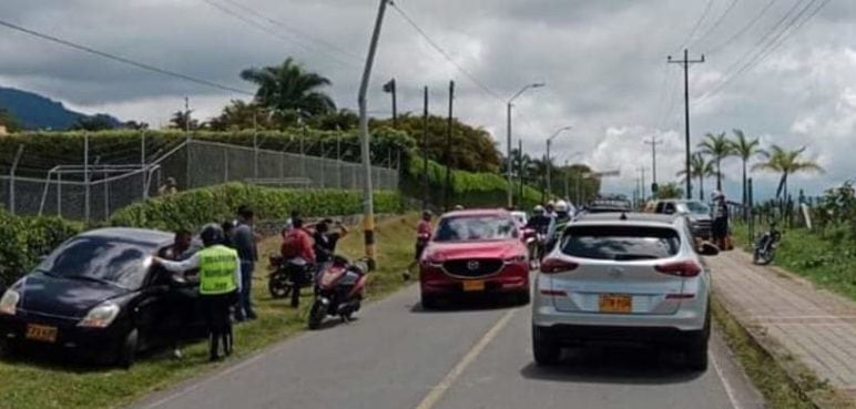 Las autoridades llegaron hasta el lugar para atender la situación.