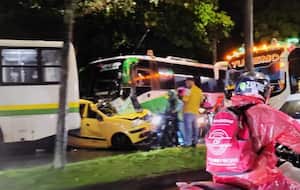 Choque múltiple en Medellín.