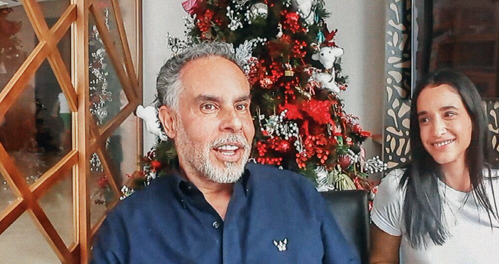 En medio de la entrevista con SEMANA apareció Guerrero al lado de Benedetti.