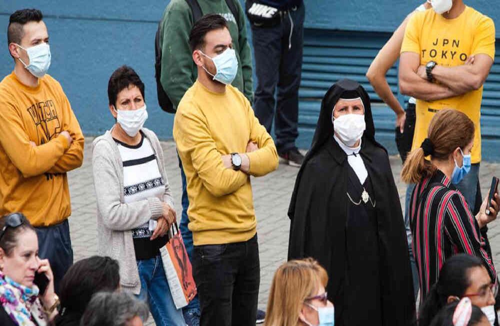 A pesar del aislamiento preventivo, los colombianos salen a las calles de Bogotá