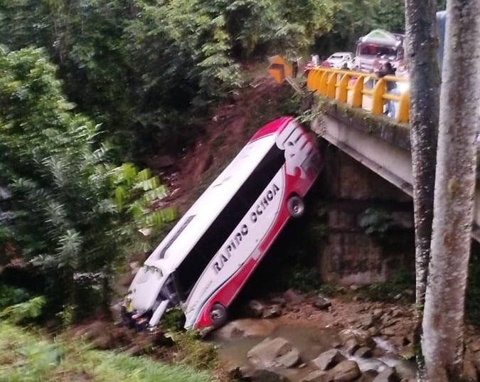 Las autoridades investigan los hechos.