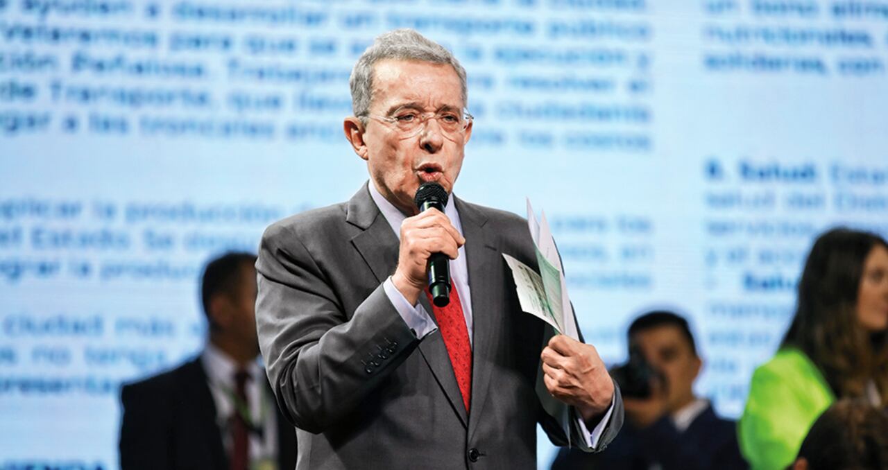 Los precandidatos presidenciales del Centro Democrático sentirán la ausencia en las calles del expresidente Uribe, mientras se define la segunda instancia.