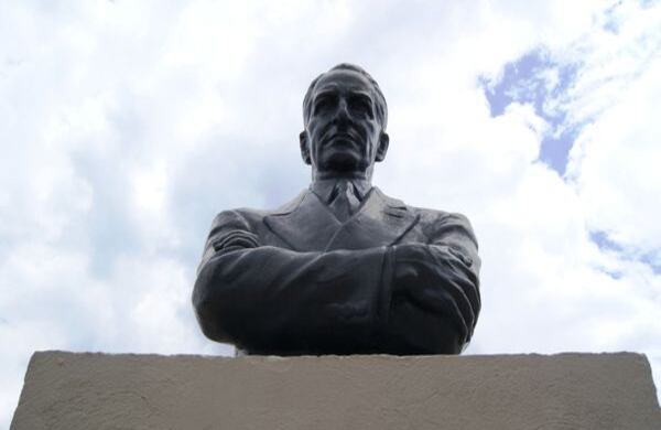 El 9 de abril de 1948 Jorge Eliecer Gaitán fue asesinado al frente de su despacho en la carrera séptima en Bogotá. Después de este hecho la vida política y militar de Colombia cambio para siempre. Fotografía: Edwin Tamayo / SEMANA