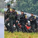 Disidencias patrullan la vía Caloto - Corinto, Cauca, y nadie se lo impide.