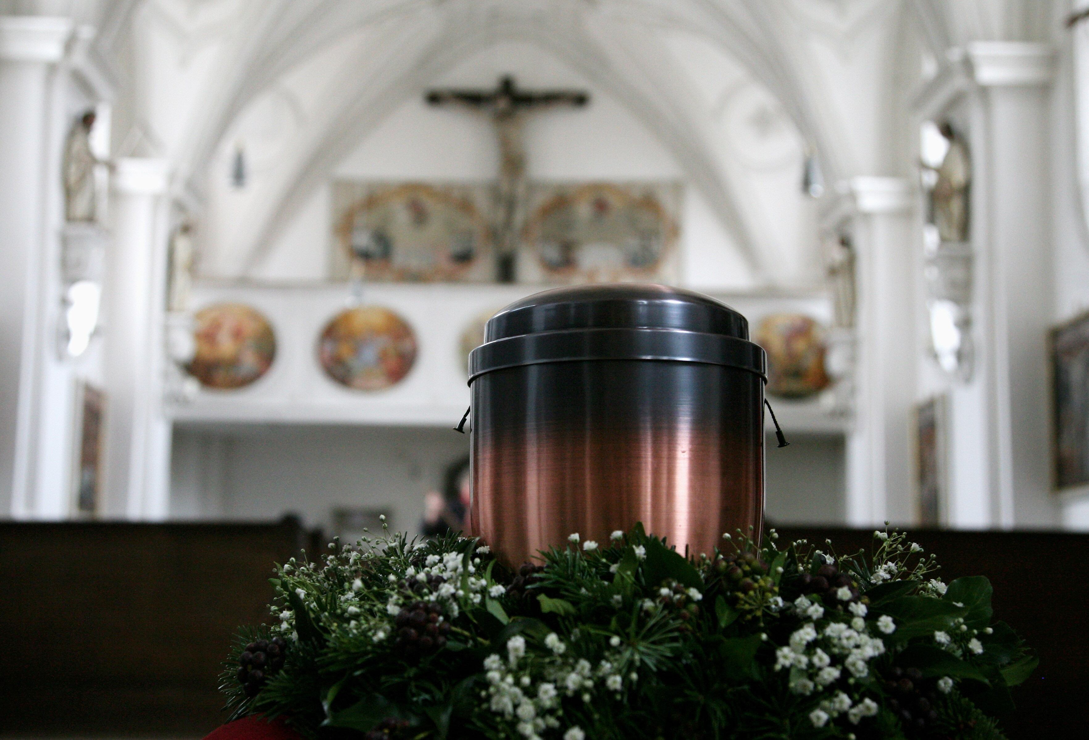 Para la iglesia las cenizas deben estar en un lugar sagrado