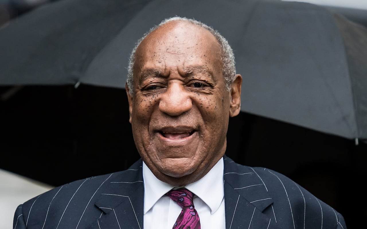 NORRISTOWN, PA - 25 DE SEPTIEMBRE: El actor / comediante Bill Cosby llega para ser sentenciado por su juicio por agresión sexual en el Palacio de Justicia del Condado de Montgomery el 25 de septiembre de 2018 en Norristown, Pensilvania. (Foto de Gilbert Carrasquillo / Getty Images)