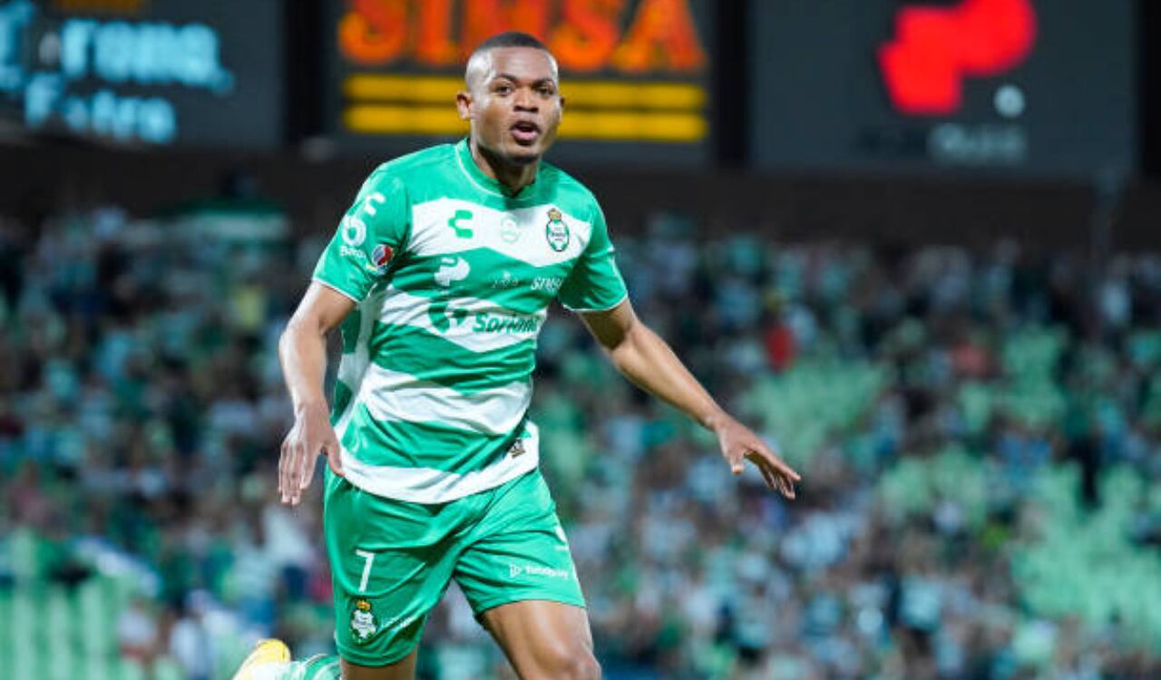 Harold Preciado en 13 partidos alcanzó 10 goles en la Liga MX