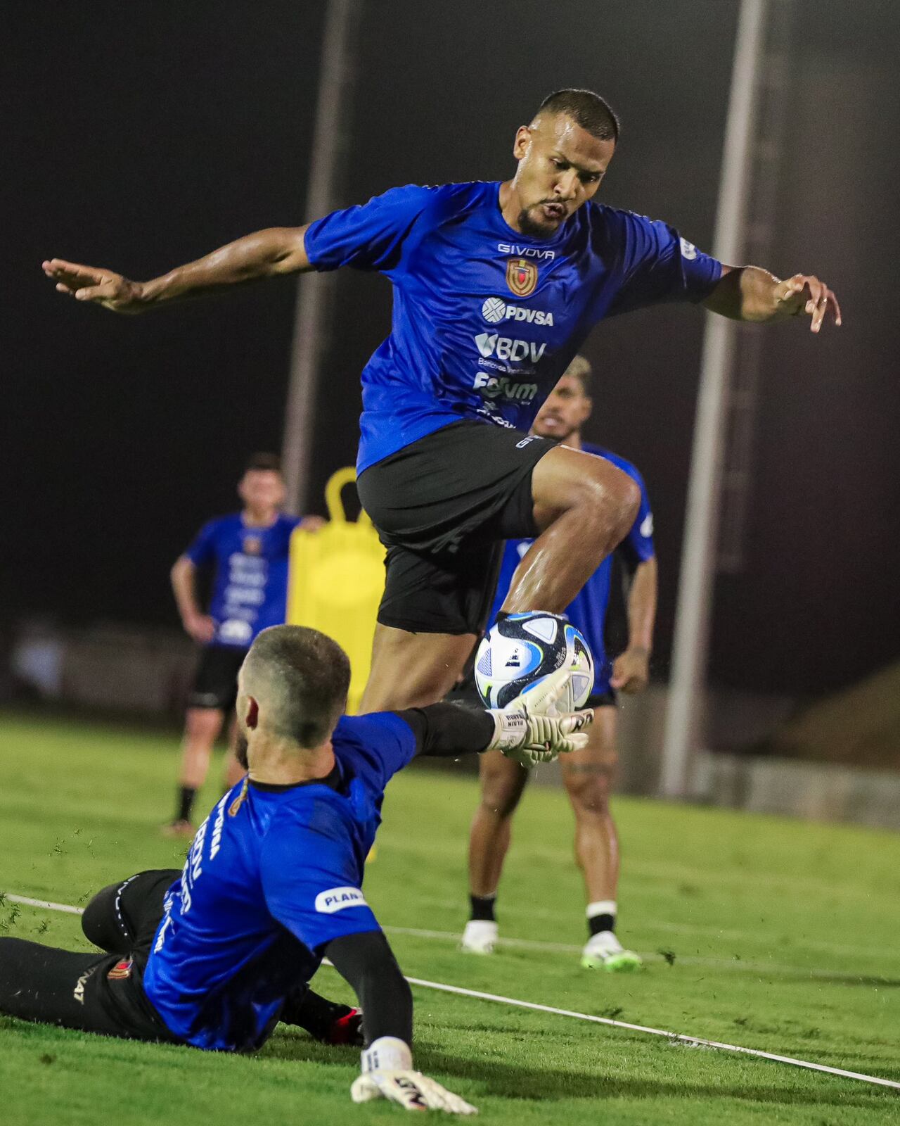 Salomón Rondón es uno de los futbolistas más experimentados de Venezuela.