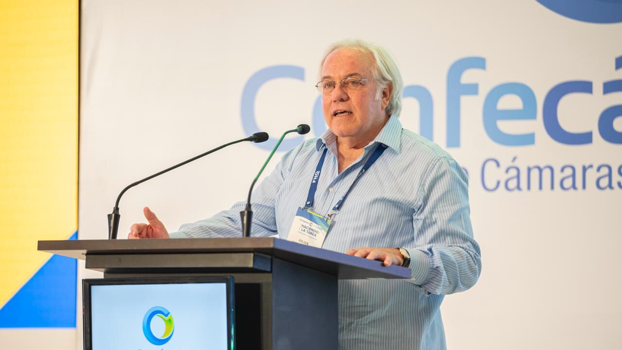 El presidente de Confecámaras hizo un llamado al Gobierno Nacional.