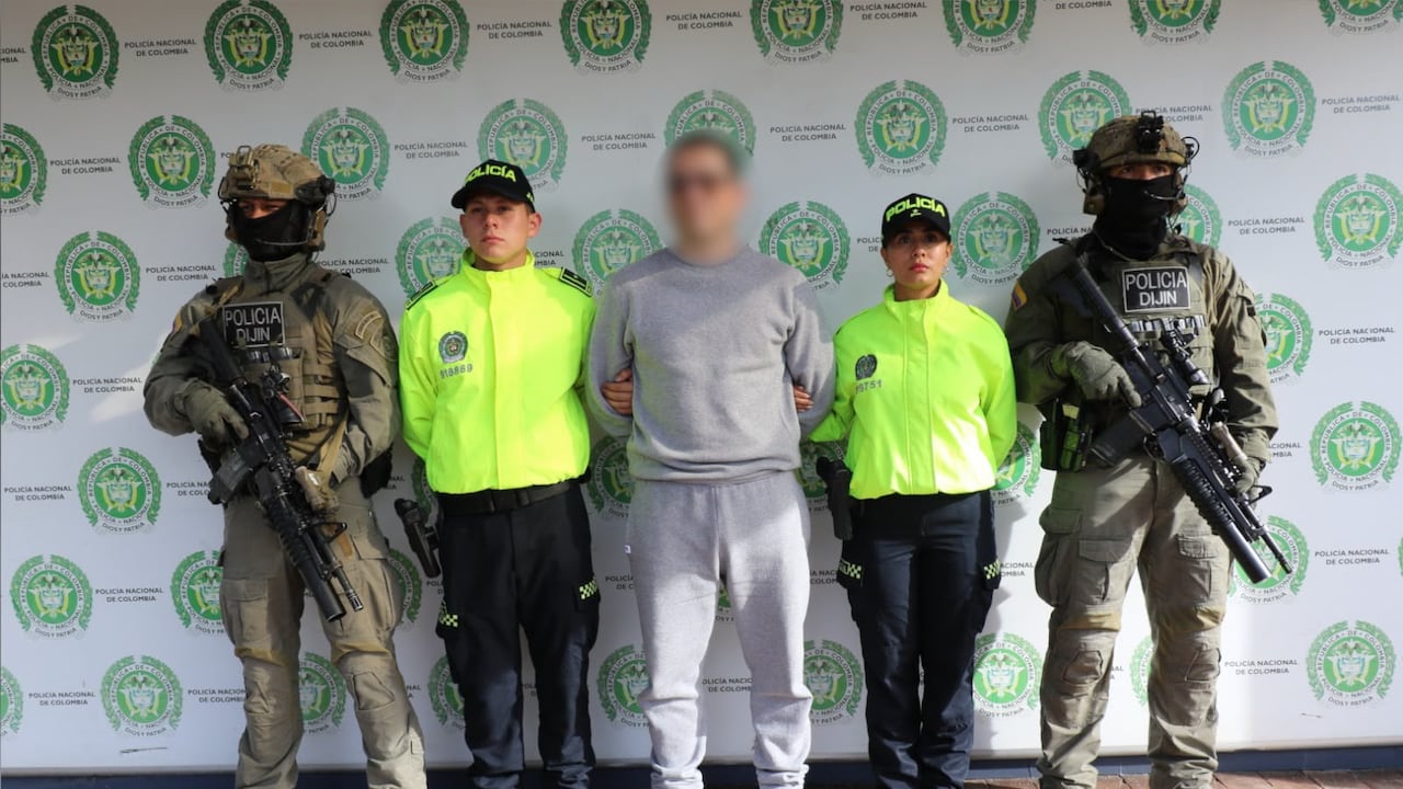 La Dijín capturó en el aeropuerto El dorado a alias Contador.