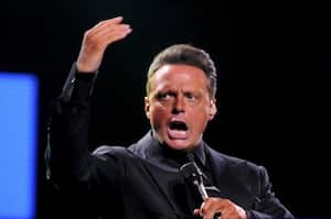 Luis Miguel se presentó en concierto el 23 de febrero de 2012, durante la apertura del 53 Festival Internacional de la Canción de Viña del Mar.