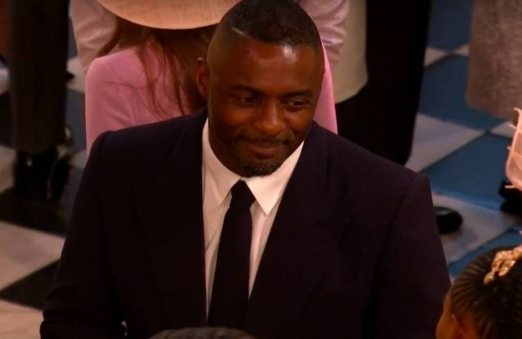 El actor británico, Idris Elba, estuvo acompañado por su esposa, Sabrina Dhowre. 