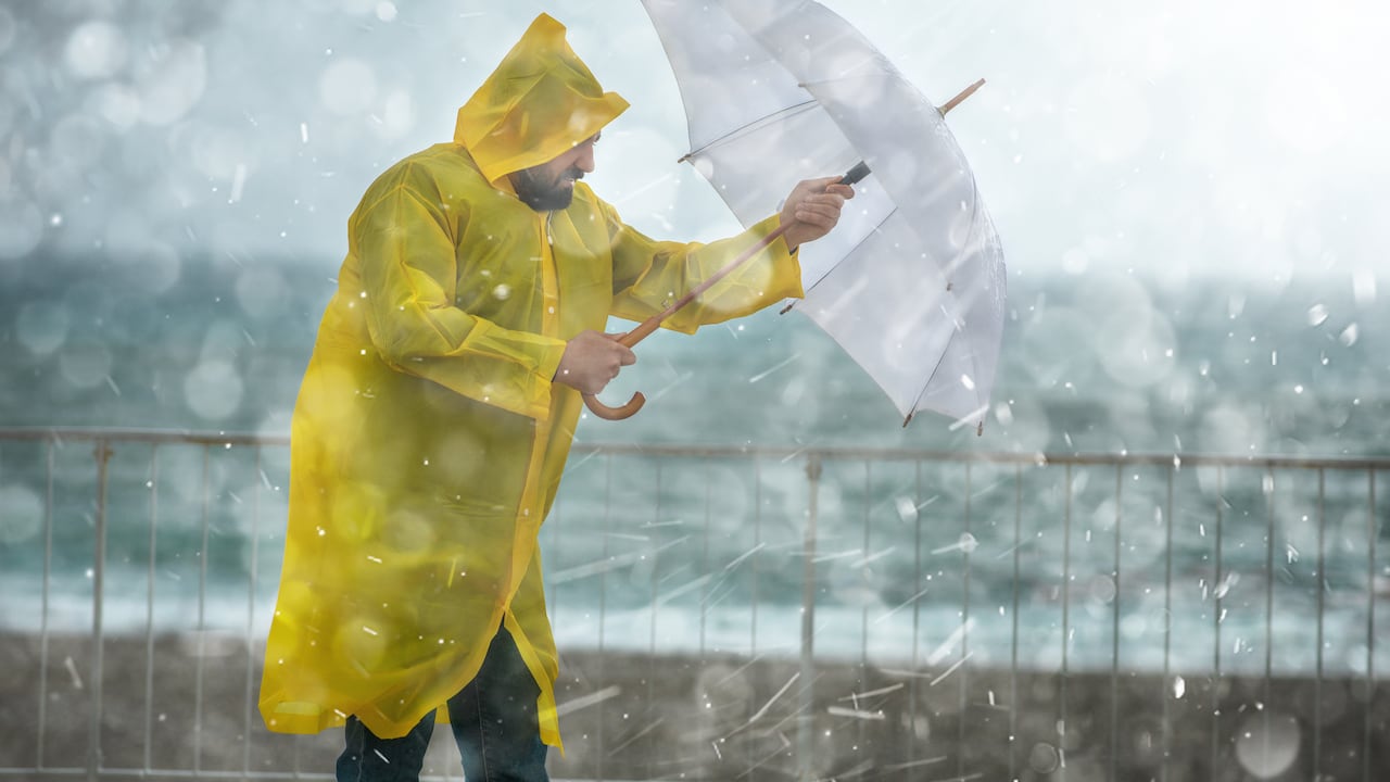 El clima en la capital estará marcado por cielo cubierto y probabilidad de lluvias a lo largo de la jornada.