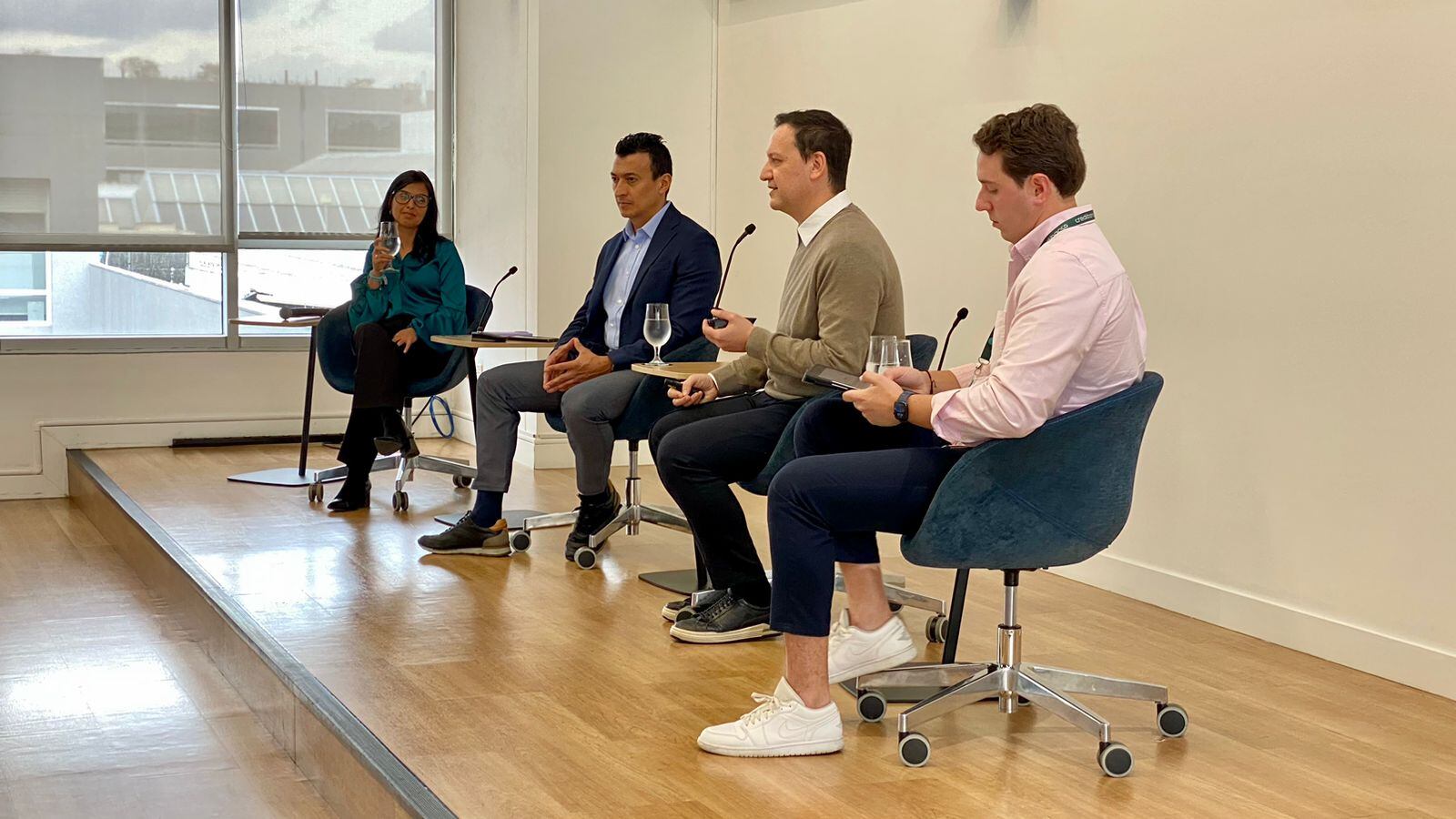 El lanzamiento fue dirigido por Andrea Ticora, CBO Open Finance; Ricard Zambrano, CEO de Credibanco y Kleber Bacili, Co-funder y CEO de sensedia.