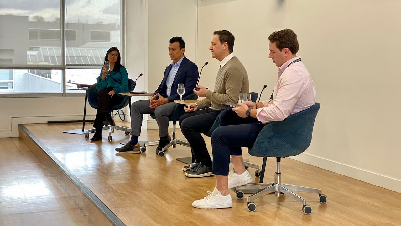 El lanzamiento fue dirigido por Andrea Ticora, CBO Open Finance; Ricard Zambrano, CEO de Credibanco y Kleber Bacili, Co-funder y CEO de sensedia.