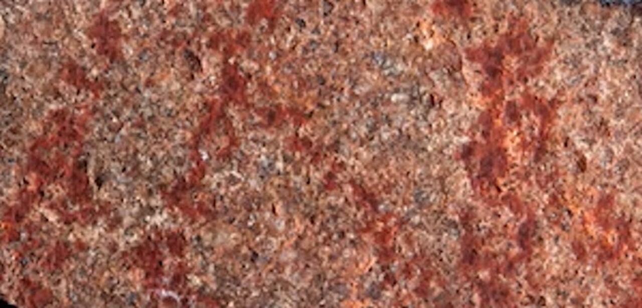 La pintura encontrada en la cueva de Blombos, considerada el dibujo humano más antiguo. Henshilwood, C.S. et al./Wikimedia Commons