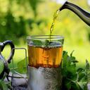 A la preparación de té de hierba de limón también se le puede agregar menta. Foto: Getty Images.