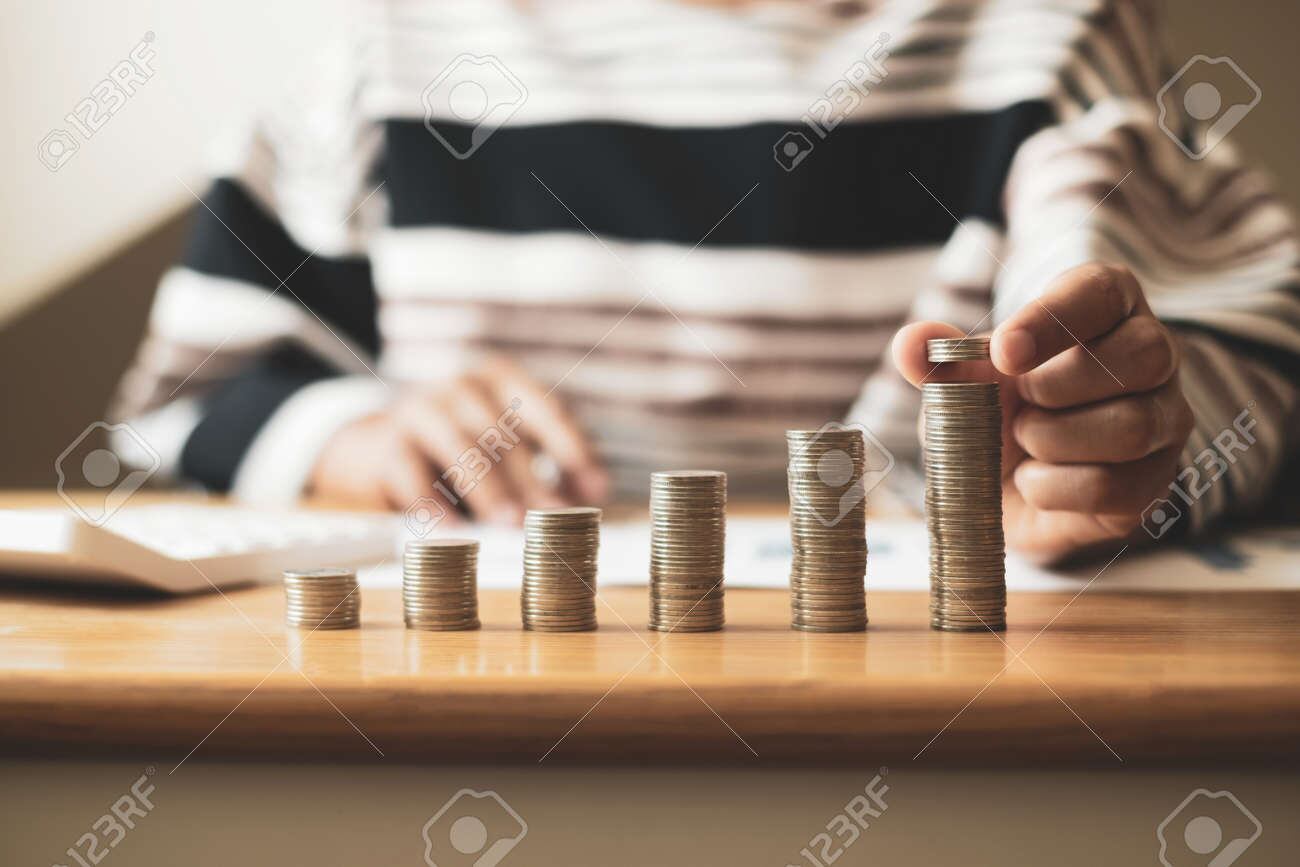 El uso de monedas para efectuar pagos, también es una práctica común.