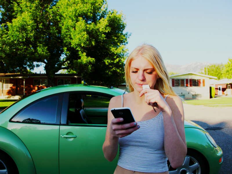 La conectividad resulta clave, en estos tiempos, a la hora de comprar un carro.