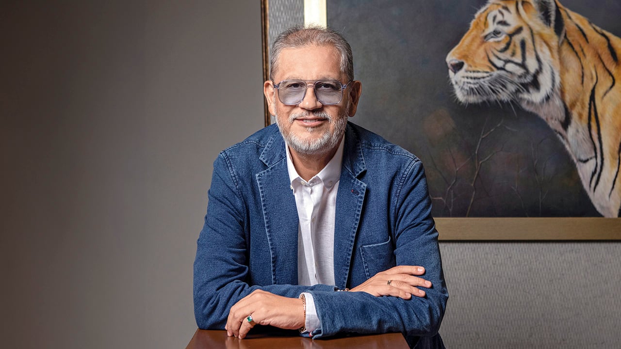 Carlos Suárez.