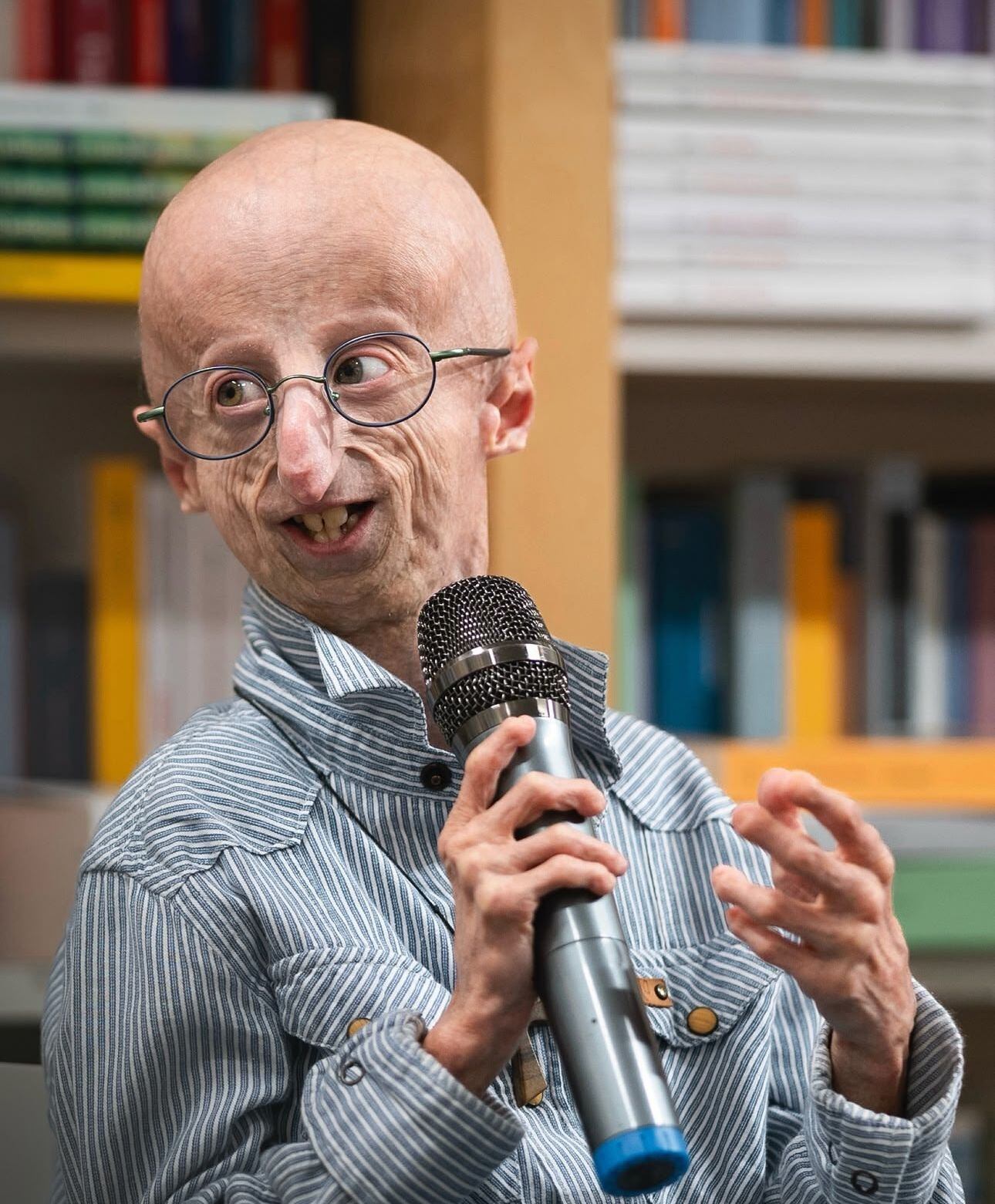 Sobre la condición de Sammy, es enfermedad genética muy rara que provoca un envejecimiento acelerado en los niños