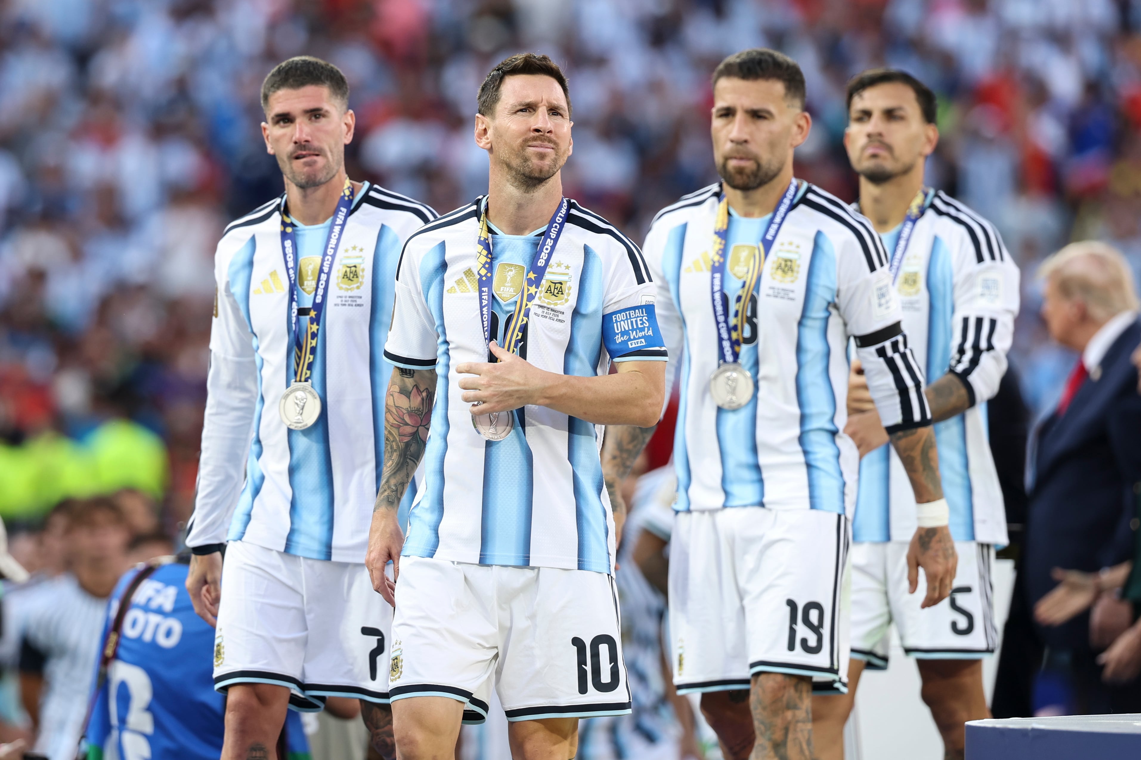Rodrigo de Paul, Lionel Messi, Nicolás Otamendi y Leandro Paredes luego de perder la final del Mundial 2026