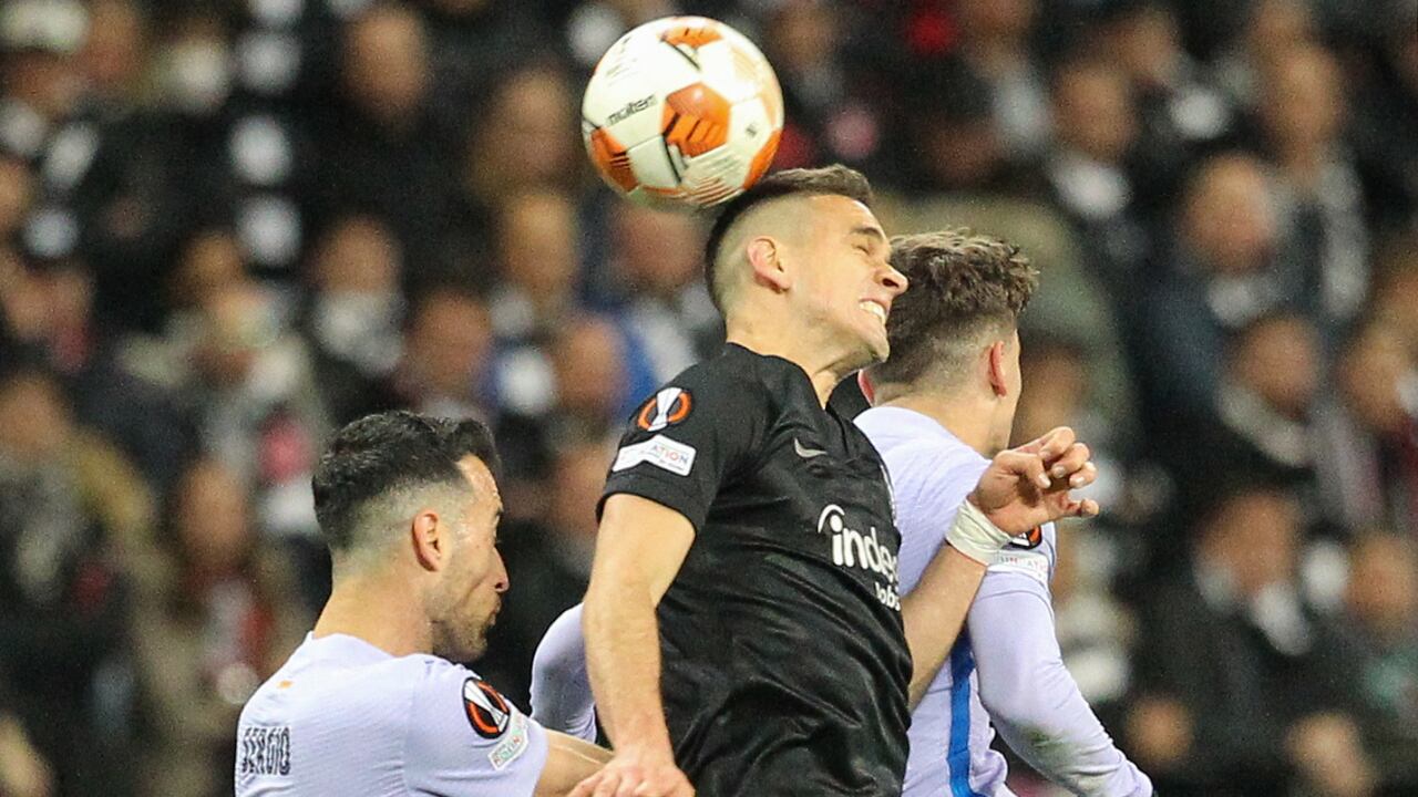 Rafael Santos Borré vs. Barcelona en Europa League