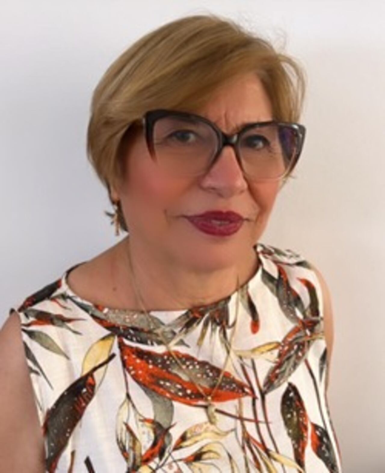 Esperanza Arias Callejas, representantes de los usuarios de la Nueva EPS