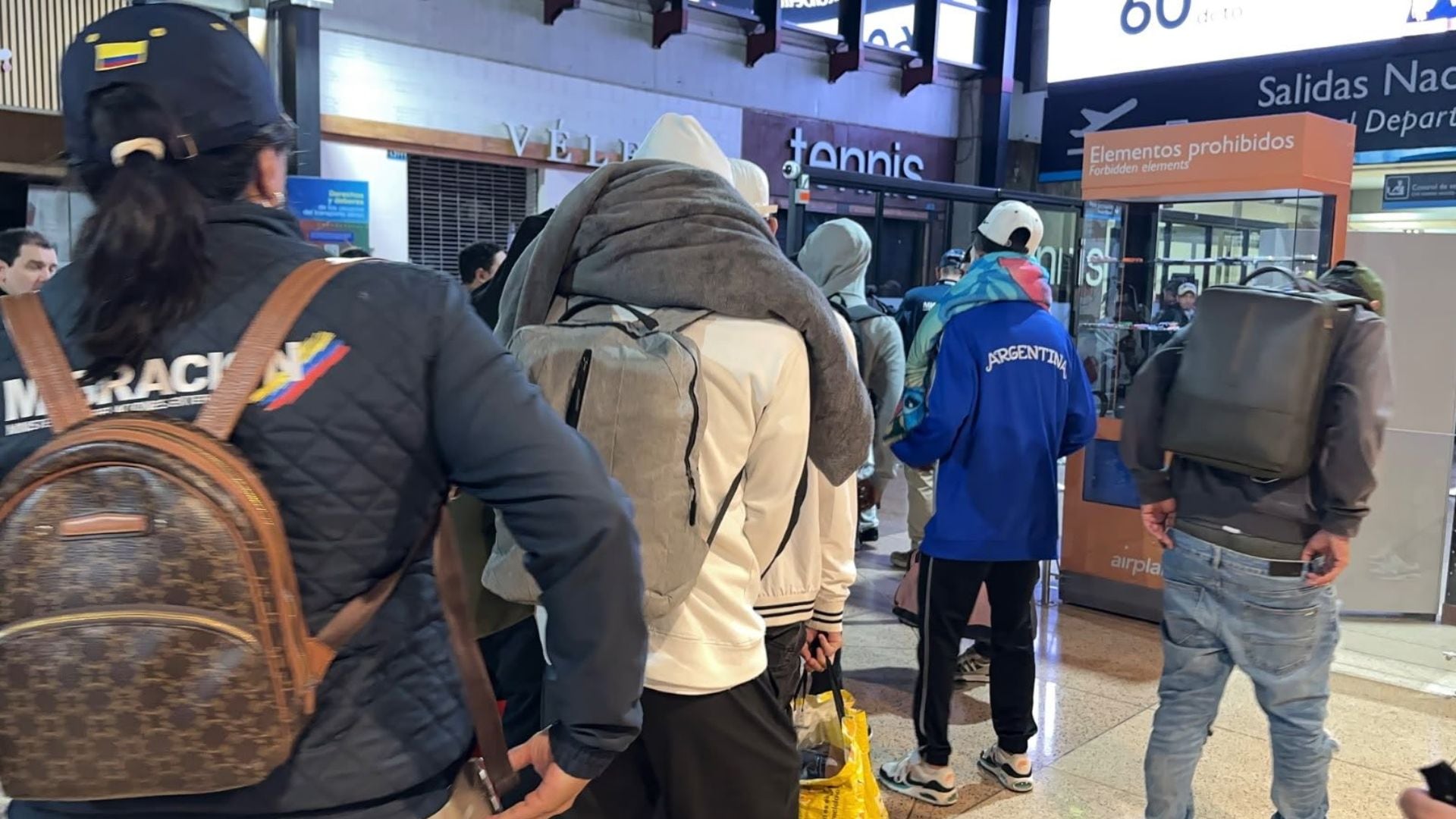Imagen de la salida de los 9 ciudadanos venezolanos