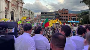 Gustavo Petro volvió a llenar Plaza en Bello, municipio de Antioquia.