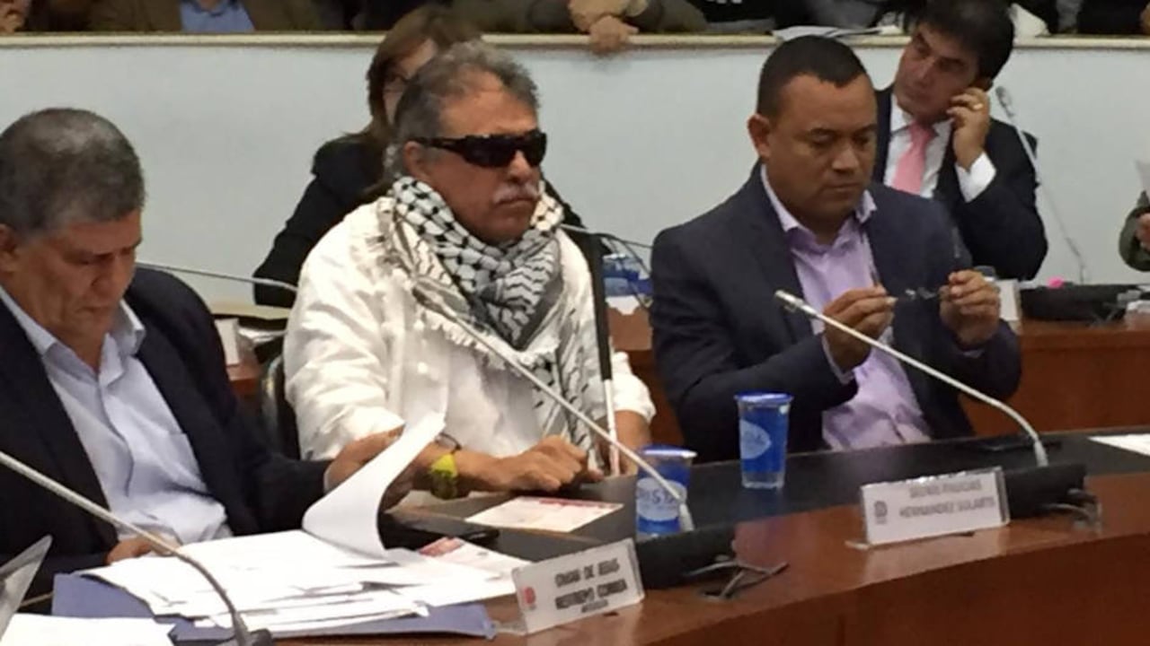 Entrevista a Jesús Santrich, representante a la Cámara.