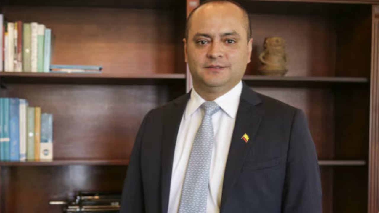 César Arias, un experto en financiamiento internacional