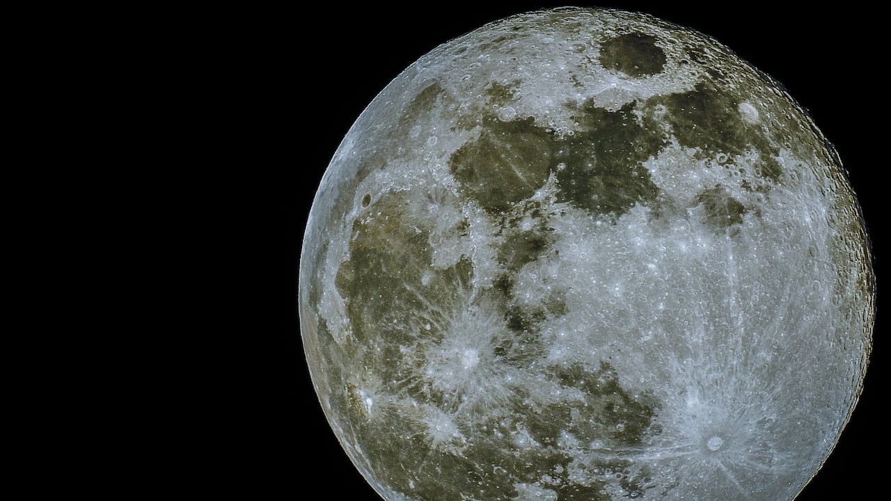 Esta no es la primera vez que empresas perforan la superficie de la luna, pero LISTER sí es uno de los primeros en cavar tres metros sobre el regolito lunar.