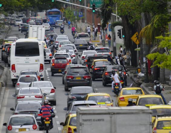 Reducción. El año pasado había 21.456 vehículos exentos del pico y placa en Cali, los cuales estaban cobijados por 19 excepciones. Este año están vigentes 15 categorías y hay 3565 automotores circulando sin la restricción.