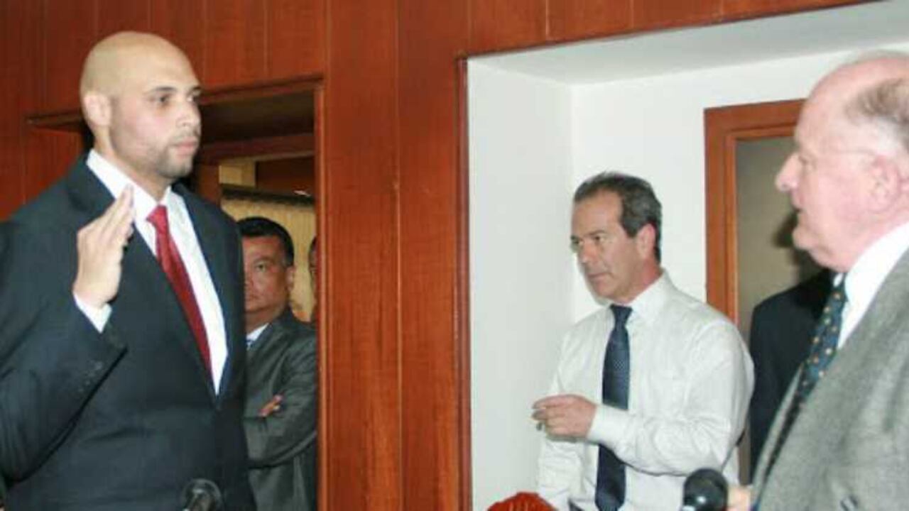 Noriega (izq.) no solo fue asesor de Barreras. También fue nombrado en las comisiones de Paz de Cámara y Senado.