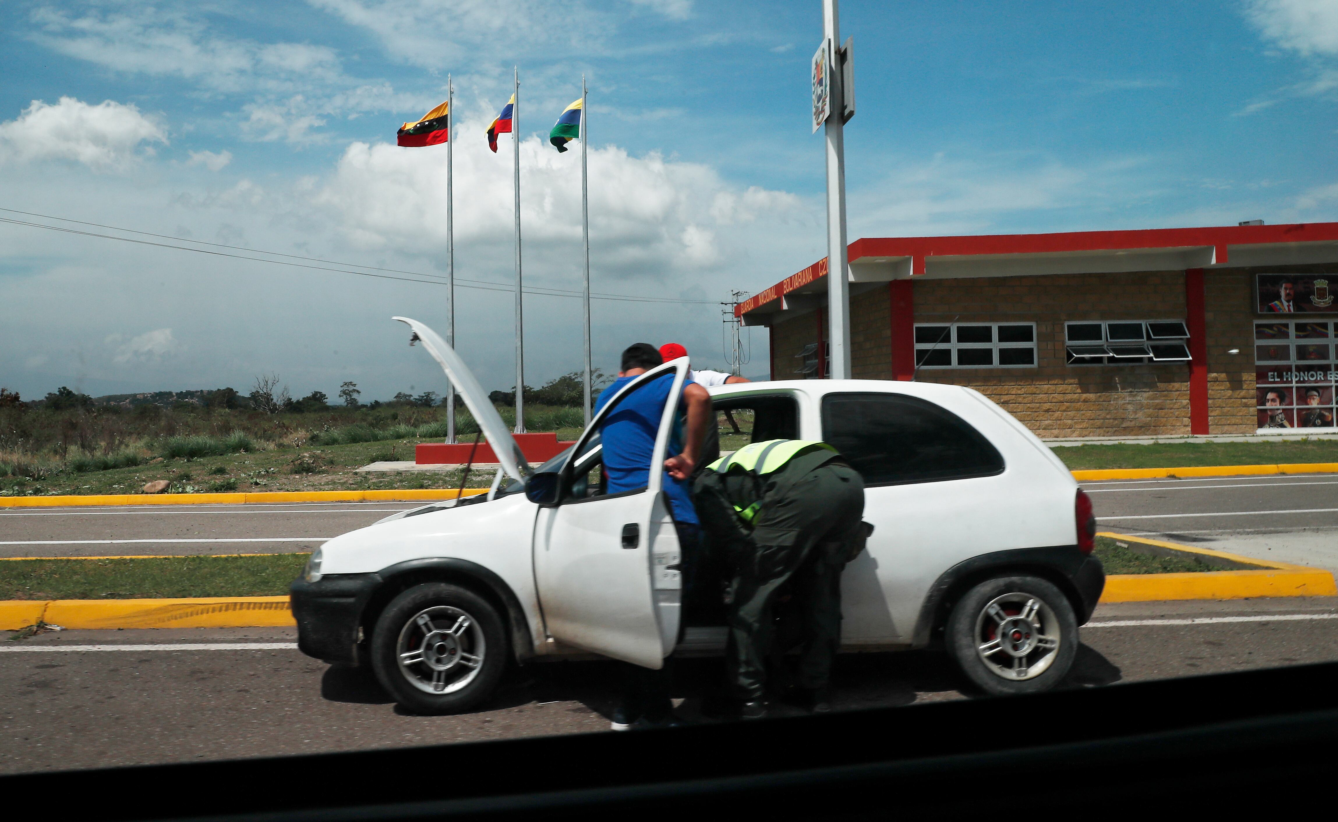 Puente Atanasio Girardot frontera entre  Venezuela y Colombia
Guardia nacional de Venezuela
Reapertura de la frontera de la zona metropolitana de Cucuta con Venezuela 
Enero 24 del 2023
Foto Guillermo Torres Reina / Semana