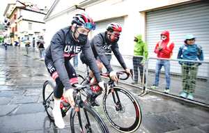 Fernando Gaviria y Sebastián Molano, etapa 3, Giro de Italia 2021