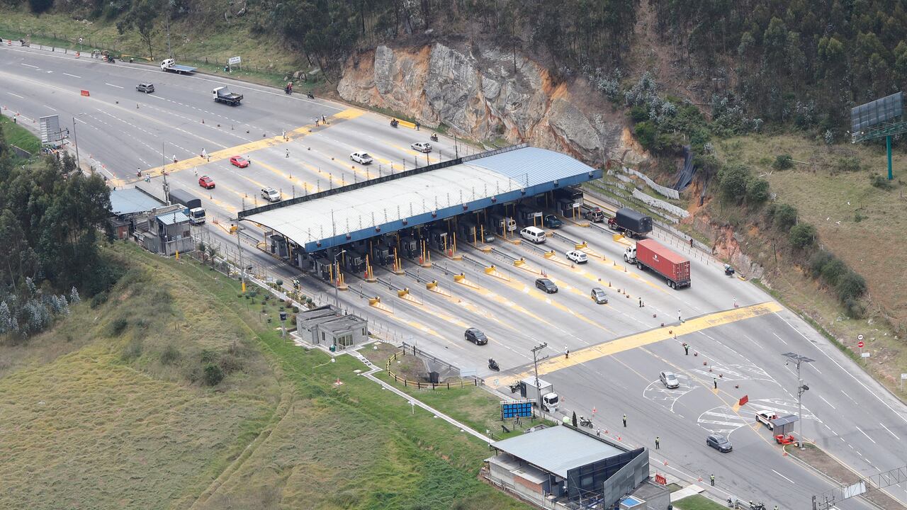 Peaje Chusacá.
Bogotá, abril 13 del 2022.
Foto: Guillermo Torres Reina / Semana.