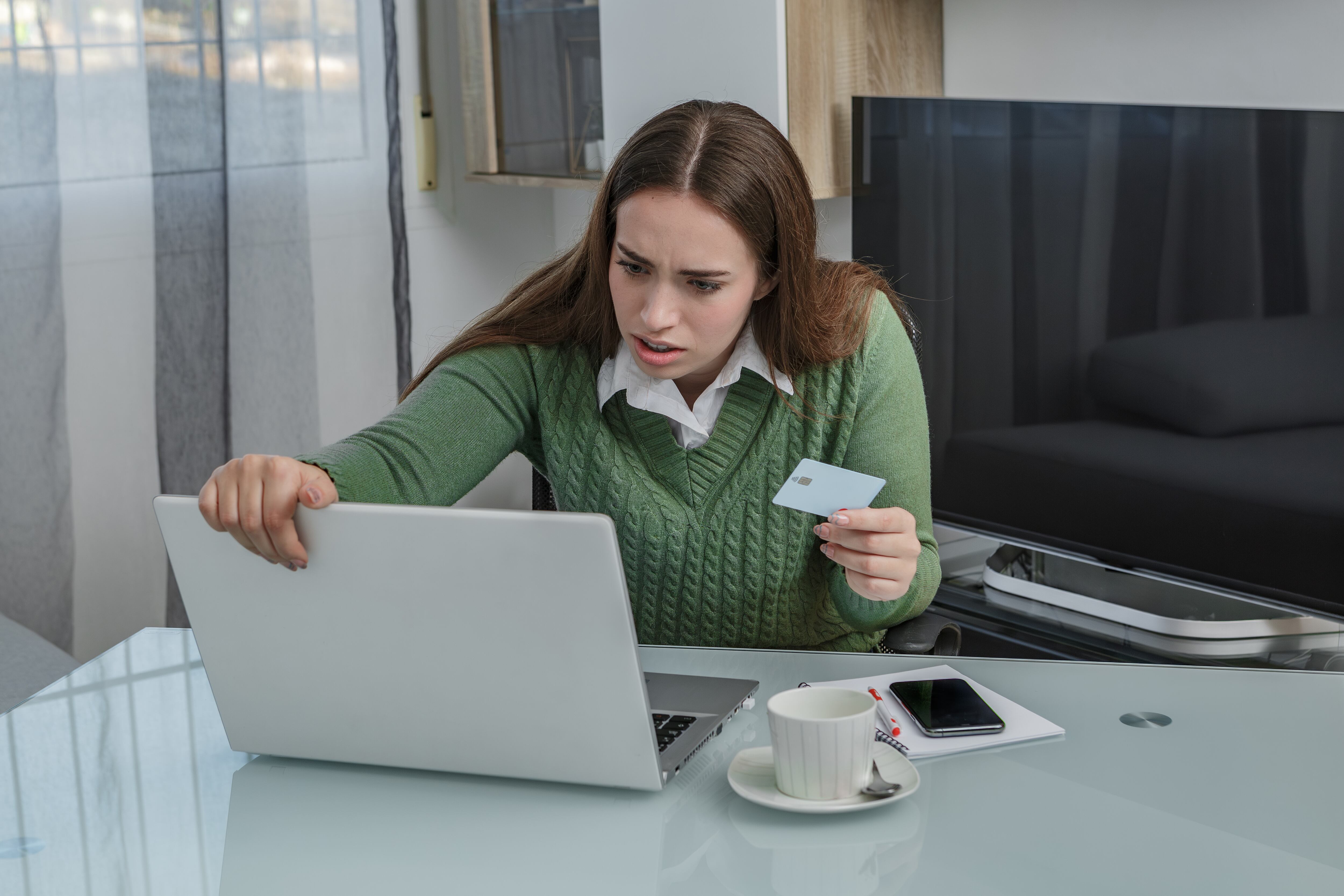 La prevención es clave para evitar fraudes y asegurarse de que el dinero y los datos personales estén seguros.