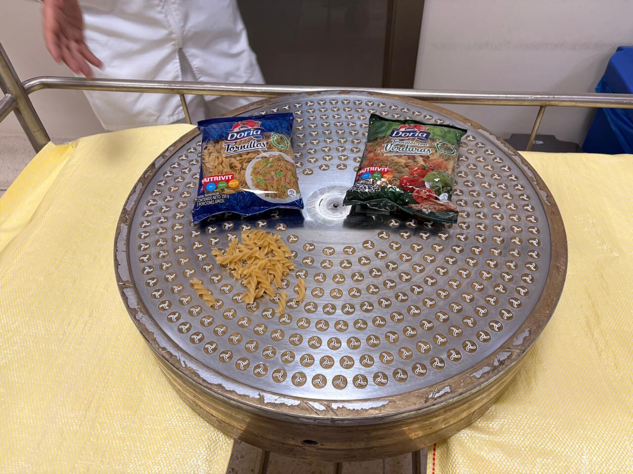 Proceso de producción de pasta en una de las plantas del país, donde se elaboran diferentes presentaciones que hacen parte de la dieta de millones de hogares colombianos.