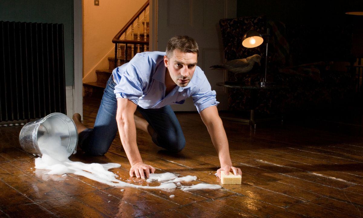 Ingredientes para barrer las rayas del piso.