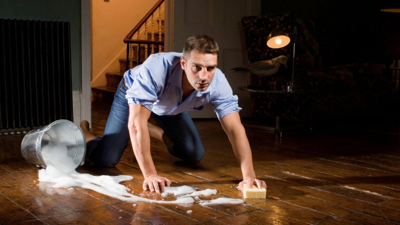 Ingredientes para barrer las rayas del piso.