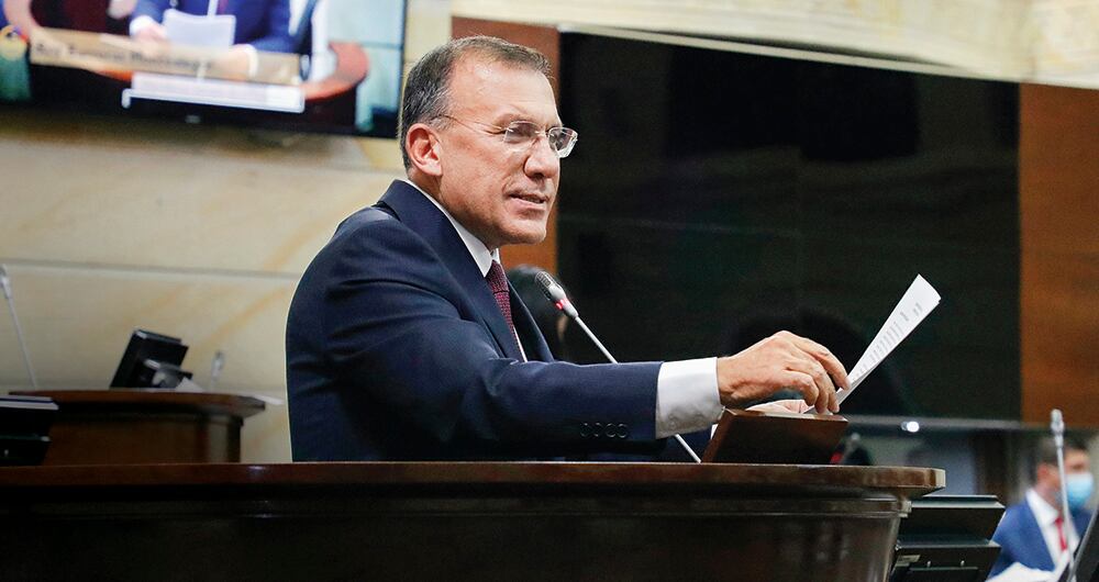 Roy Barreras dice que Gustavo Petro gobernará durante cuatro años, como lo ordena la Constitución, y advierte que nunca se ha hablado de una posible reelección.