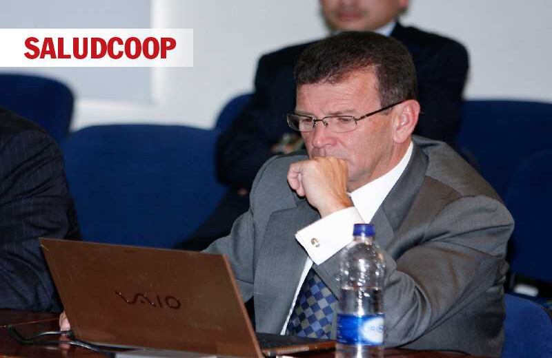 Saludcoop: El caso comenzó en 2012 cuando se descubrió el desvío de recursos parafiscales recibidos por Saludcoop y destinados por sus directivos a realizar inversiones en Colombia y el exterior. Estas eran ilegales, ya que no tenían relación con el objeto y fines de la seguridad social. Se han practicado más de 50 inspecciones, requerimientos de información y entrevistas. Sin embargo, el principal involucrado en el desfalco, Carlos Palacino, solo fue citado a una entrevista en la Fiscalía en noviembre de 2015. Hace un mes se ordenó la práctica de nuevas entrevistas y pruebas.