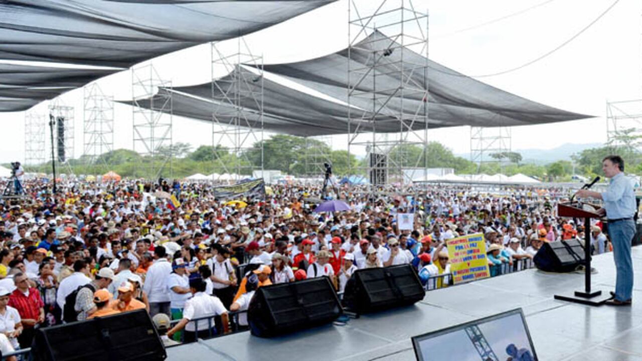 El presidente Juan Manuel Santos asistió a la concentración 'Las víctimas caminan por la paz'.