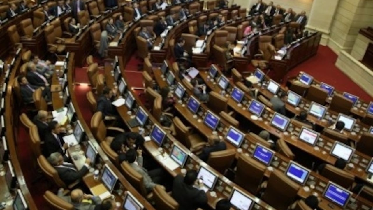 Sesión extraordinaria del Senado en la que se debate el hundimiento o no de la reforma a la Justicia.