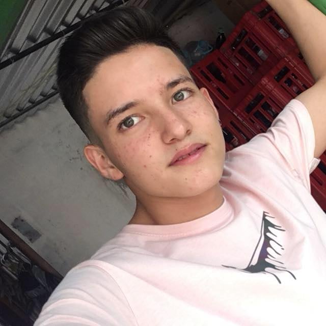 Edinson Javier Riaño Duarte, conducía por la vía entre Mogotes y San Gil, Santander.