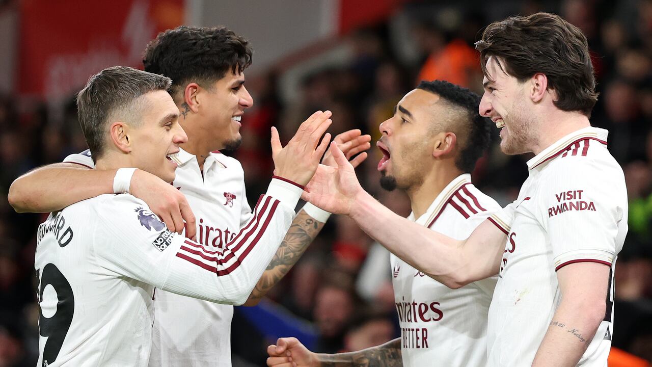 Jugadores de Arsenal celebran la victoria ante Bournemouth.