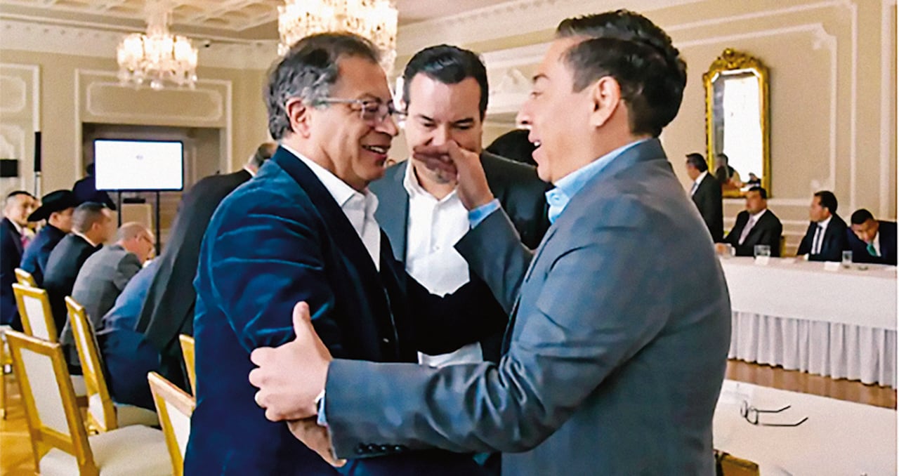 En menos de dos semanas, el gobernador Carlos Amaya decidirá si aspira o no a la presidencia.