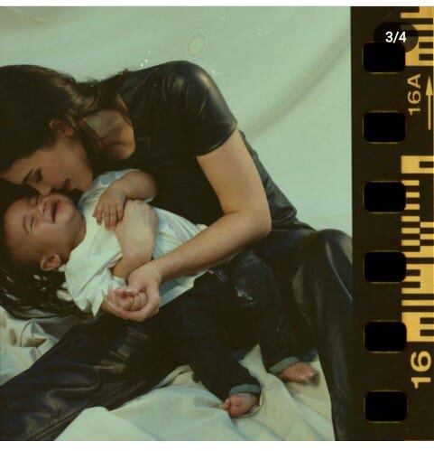 Aire Webster hijo de Kylie Jenner y el rapero Travis Scott Foto: @kyliejenner